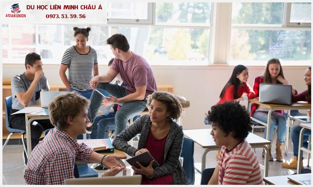 Du học Mỹ trung học yêu cầu không quá khắc khe như bậc cao đẳng, đại học