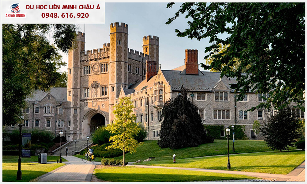 Đại học Princeton - ngôi trường tư thục lớn và lâu đời của nước Mỹ