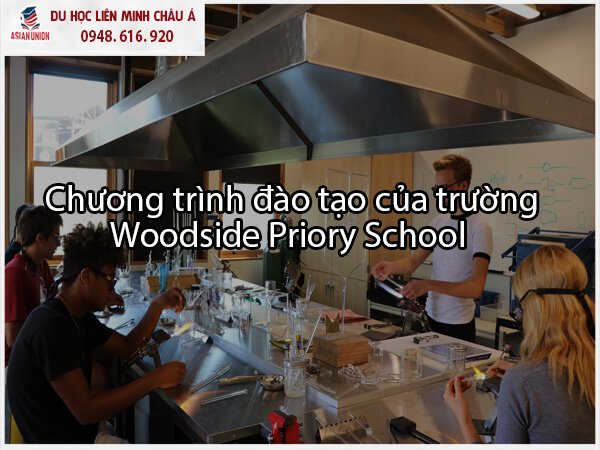 Chương trình đào tạo của trường Woodside Priory School