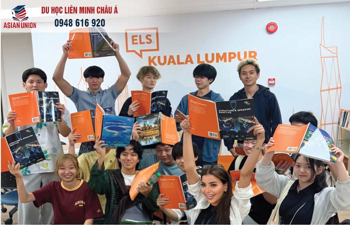 học viên học tiếng Anh tại ELS Malaysia
